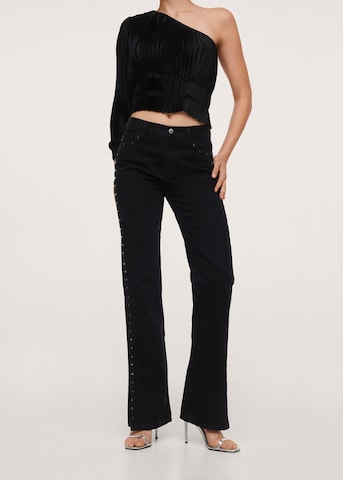 MANGO Regular Jeans in Zwart: voorkant