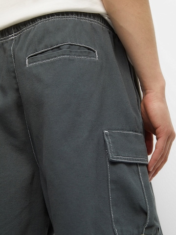 Loosefit Pantaloni cargo di Pull&Bear in verde