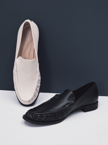 Chaussure basse Next en blanc