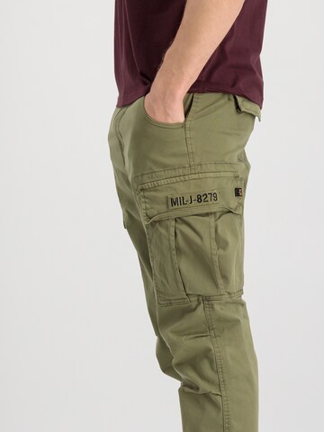 ALPHA INDUSTRIES Regular Cargo trousers in Green