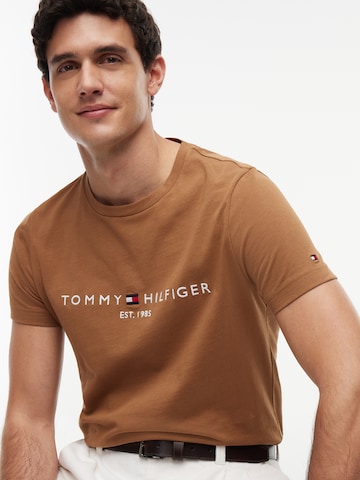 Regular fit Tricou de la TOMMY HILFIGER pe maro