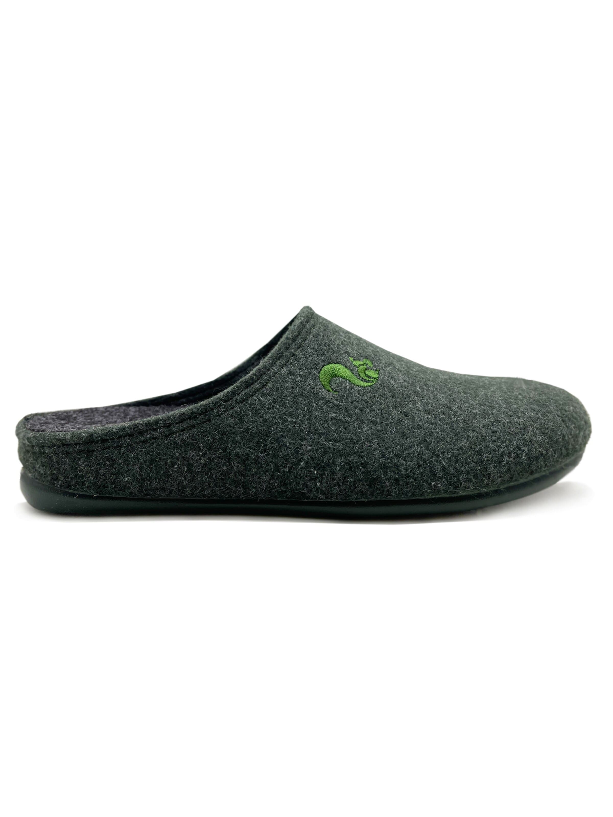 thies Slippers in Green