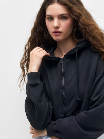 Pull&Bear Zip-Up Hoodie in Black