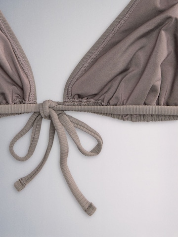 The Set Triangel Bikinitop in Grijs
