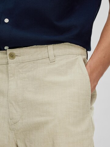 SELECTED HOMME Regularen Chino hlače 'Tilak' | siva barva