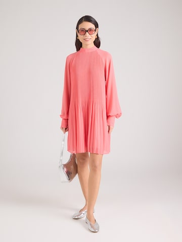 BOSS Ruha 'Dolumi' - piros