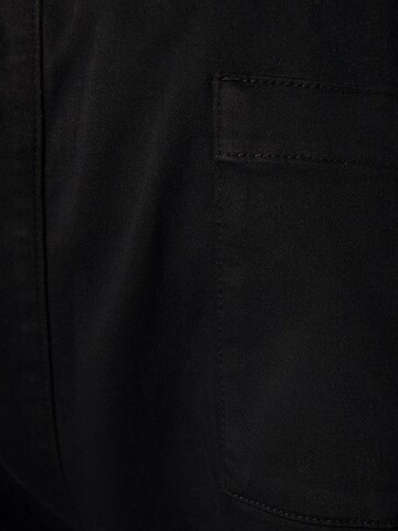 Effilé Pantalon chino Bershka en noir