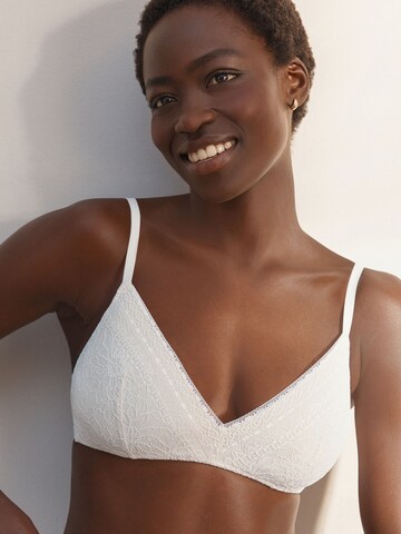 Next T-Shirt BH in Beige: Vorderseite