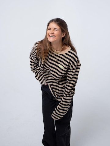 BAYSIDE BOUND Oversized shirt 'THE GOOD LIFE UNISEX LONGSLEEVE' in Beige