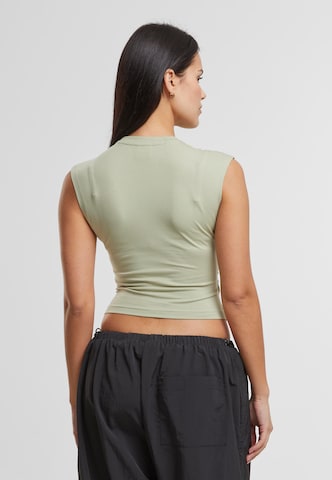 T-shirt Urban Classics en vert