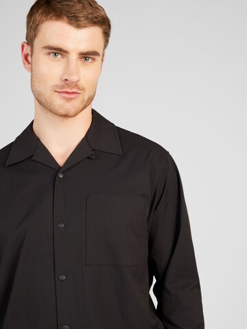 Coupe regular Chemise 'Carsten Solotex' NORSE PROJECTS en noir