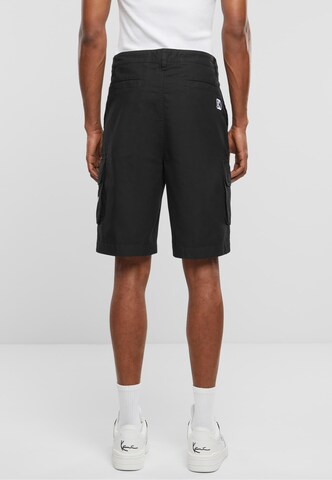 Regular Pantalon cargo Karl Kani en noir
