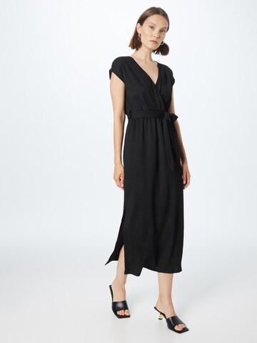 Rochie 'Riva' de la Hailys pe negru: față
