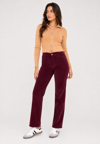 Regular Pantalon Elara en rouge : devant
