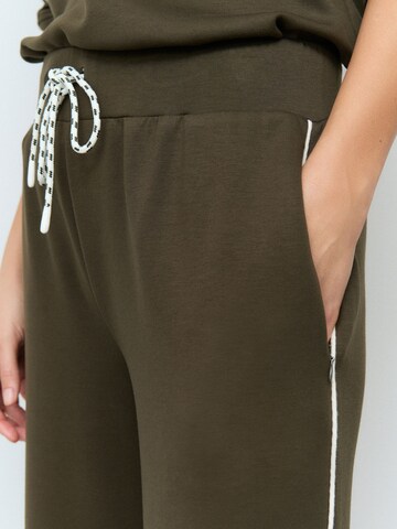 Wide Leg Pantalon Next en vert