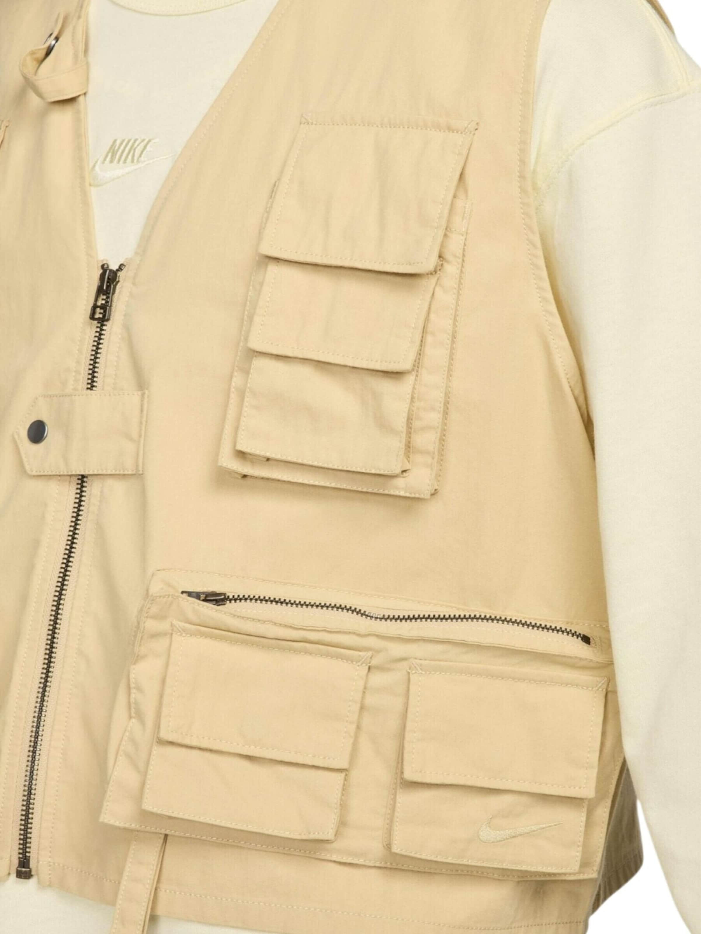 Gilet 'Utility' di Nike Sportswear in beige