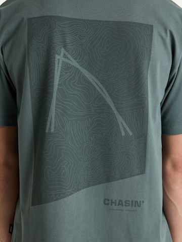 CHASIN' T-Shirt 'Motan' in Grün