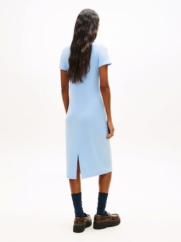 Tommy Jeans Šaty – modrá