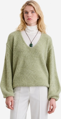MANUKA Sweater in Green: front