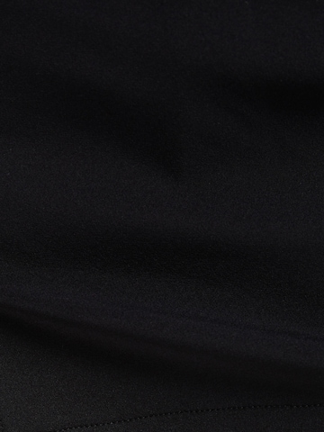 Bershka Slimfit Spodnie w kolorze czarny