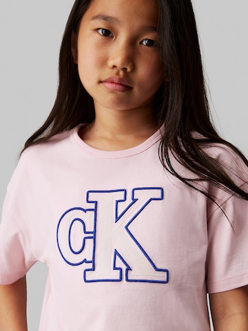 T-Shirt Calvin Klein Jeans en rose