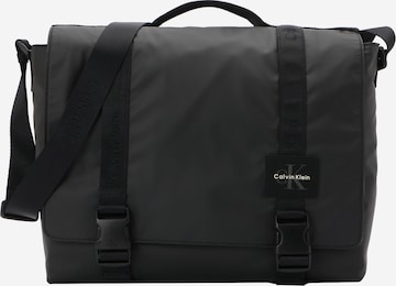 juoda Calvin Klein „Messenger“ stiliaus rankinė: priekis