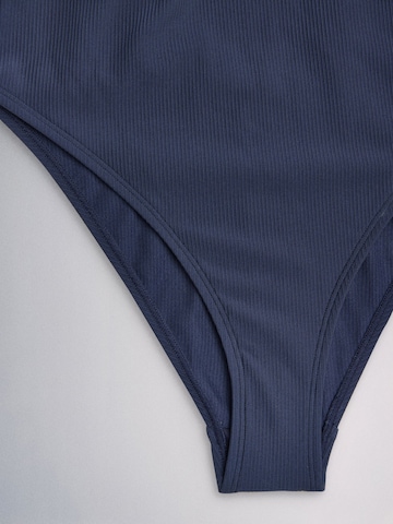 The Set T-shirt Badpak in Blauw