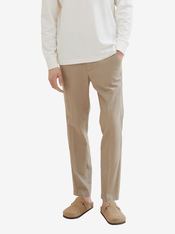 Effilé Pantalon à plis TOM TAILOR DENIM en beige : devant