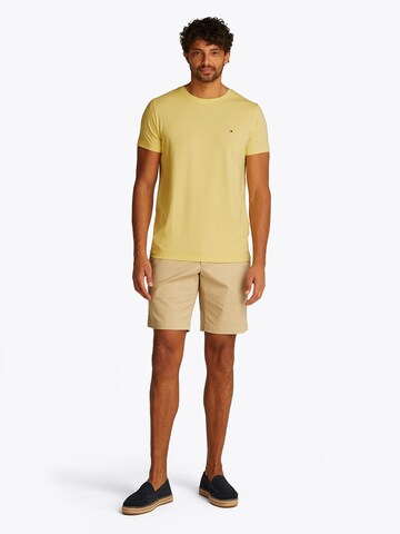 TOMMY HILFIGER - Ajuste estrecho Camiseta en amarillo: frente