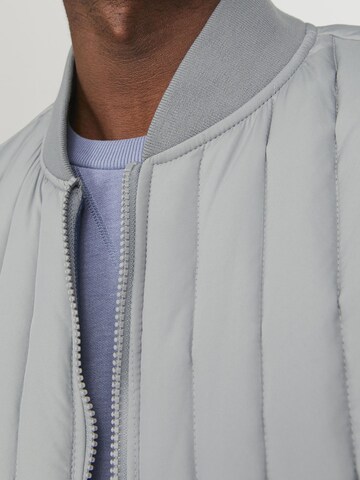 JACK & JONES Vest 'JJECity' i grå