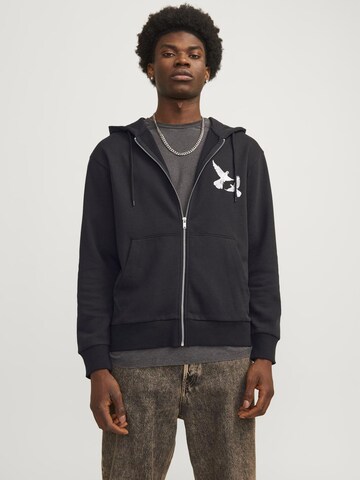 JACK & JONES Zip-Up Hoodie in Black: front