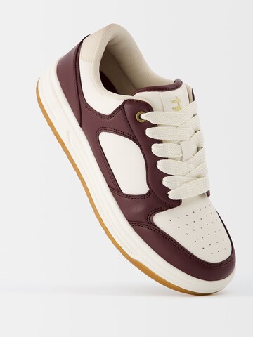 Bershka Platform trainers in Brown