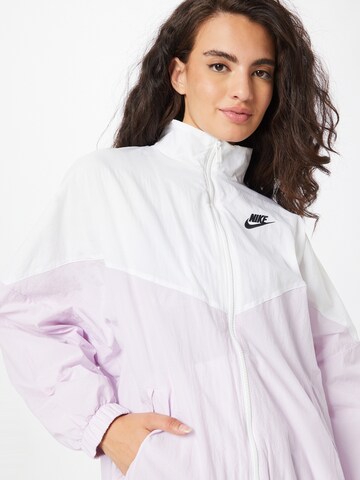 Nike Sportswear Overgangsjakke i pink