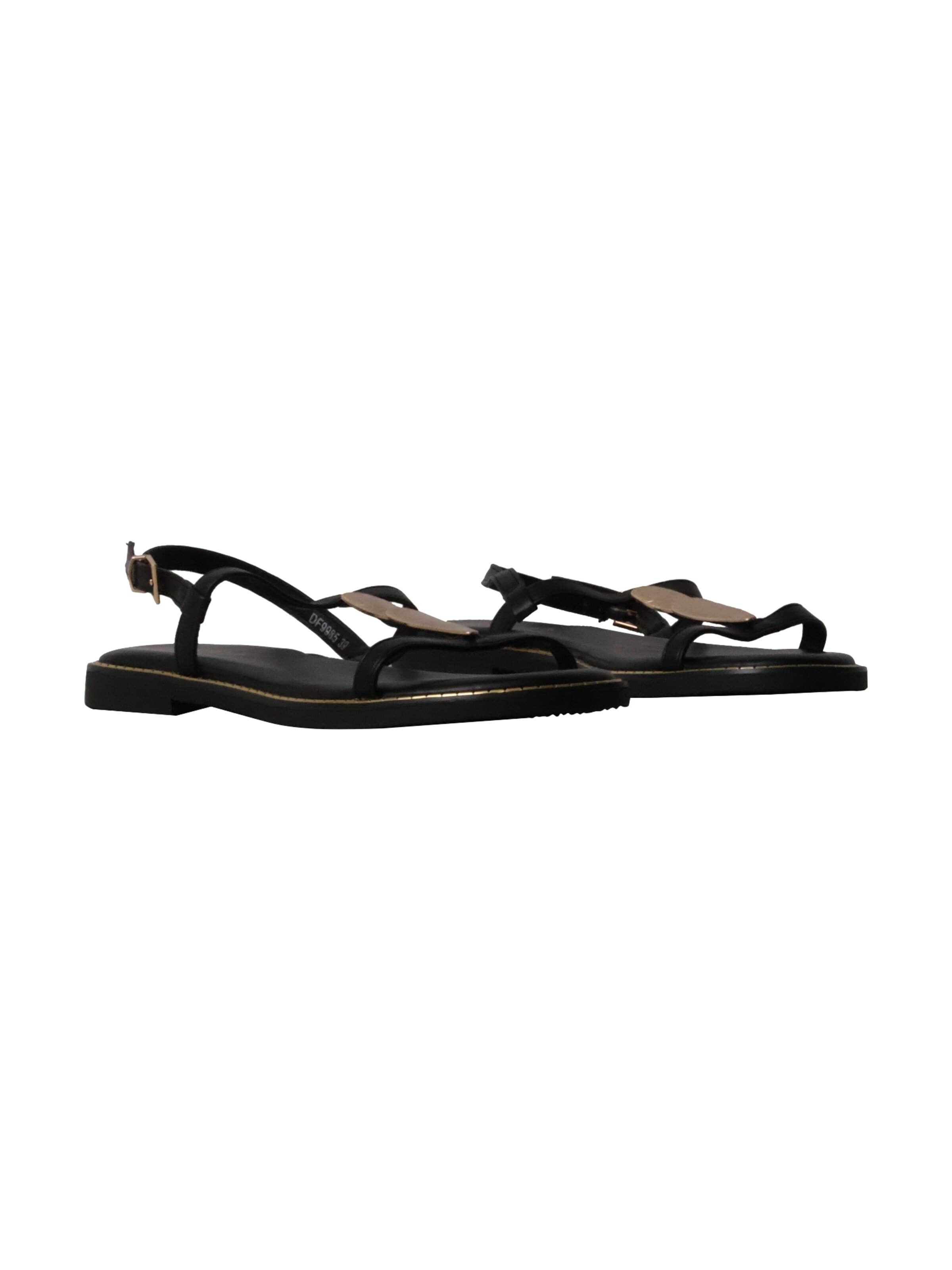 Super Mode - Sandalias 'Flache Riemchensandalen von Loevah Paris' en negro