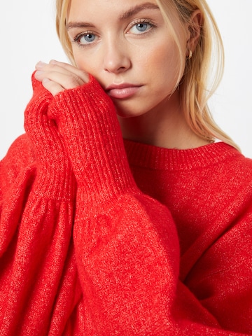VERO MODA Sweater 'TOKA' in Red