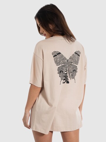 T-shirt oversize 'Payton' Smilodox en beige : devant