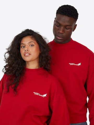 Legacy Studios Sweatshirt in Red