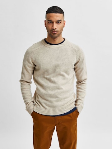 SELECTED Sweater in Beige
