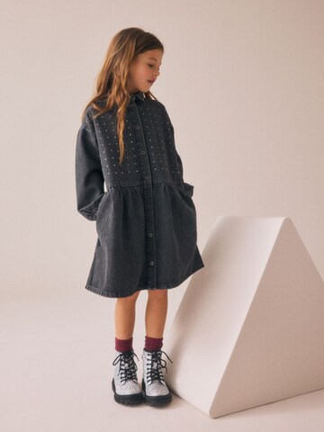 Rochie de la Next pe negru