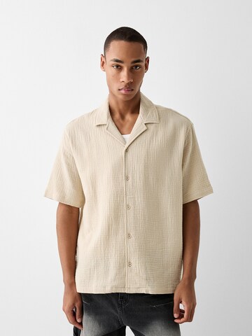 Bershka Regular fit Skjorta i beige: framsida