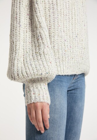 MYMO Sweater in Beige