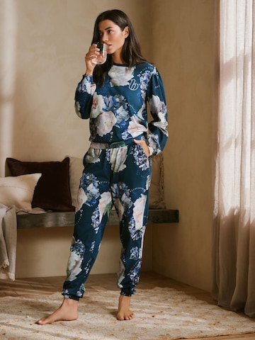 B by Ted Baker Пижама в синьо: отпред
