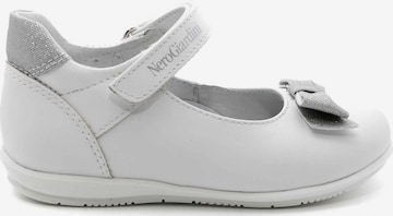 Ballerines Nero Giardini en blanc