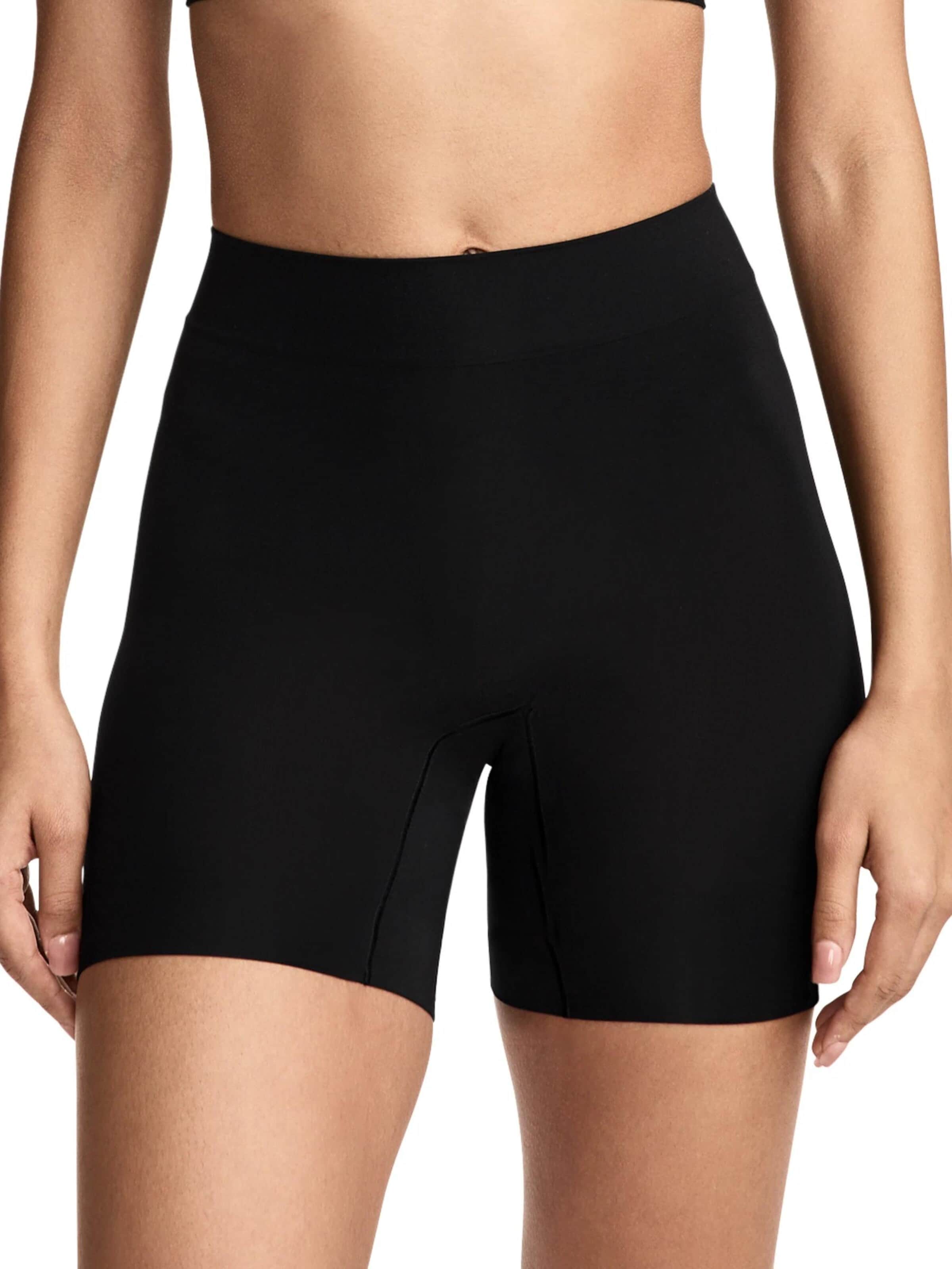 JOCKEY Shaping Pants 'Skimmies® Seamfree™ Ultralight Smoothing Cooling Shortie Slipshort' in Black: front