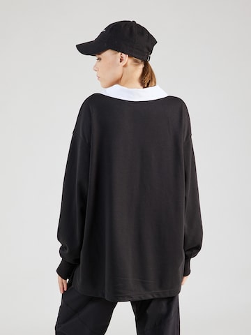 Nike Sportswear Shirt 'Essential' in Black