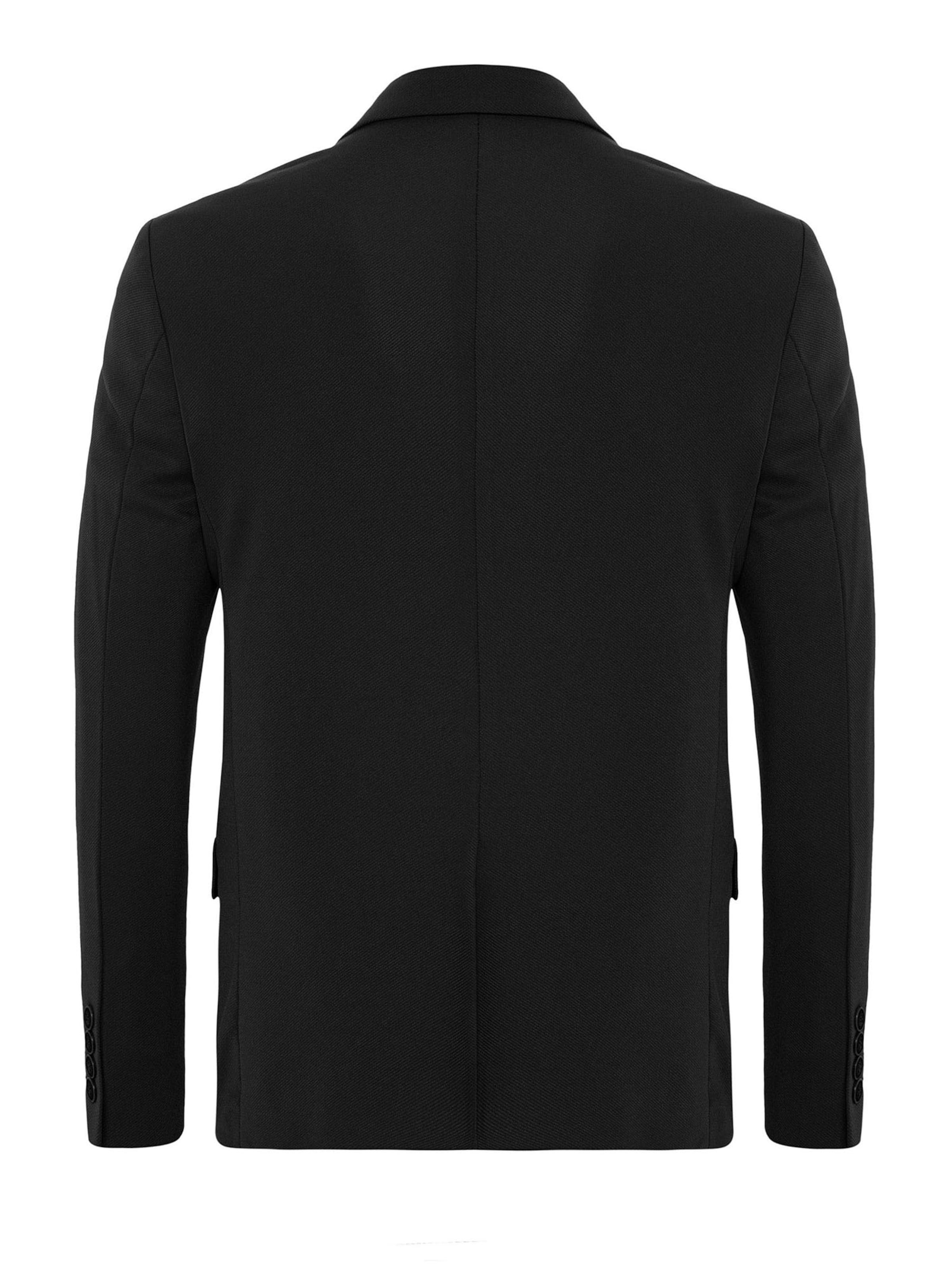 Daniel Hills Blejzr – černá