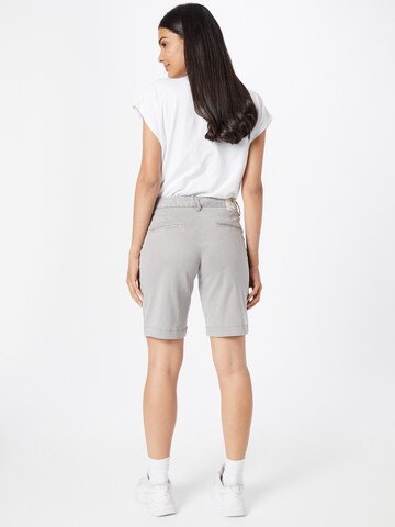 Herrlicher Regular Shorts in Grau