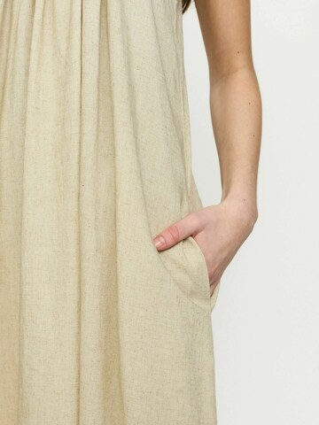 Soft Rebels Mekko ' SRYindi ' värissä beige: sivusta