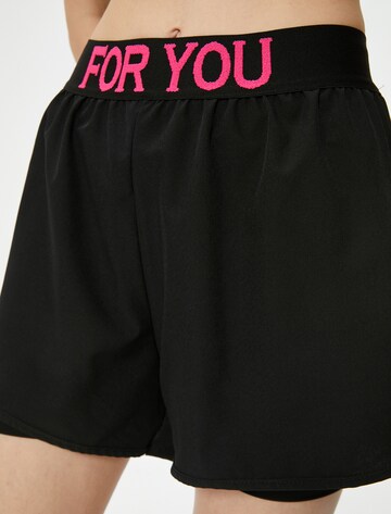Koton Slimfit Shorts in Schwarz