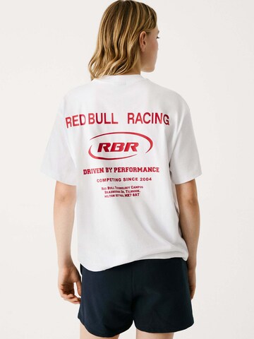T-shirt 'Red Bull Racing x Pepe Jeans Club 2' Red Bull Racing x Pepe Jeans en blanc : devant